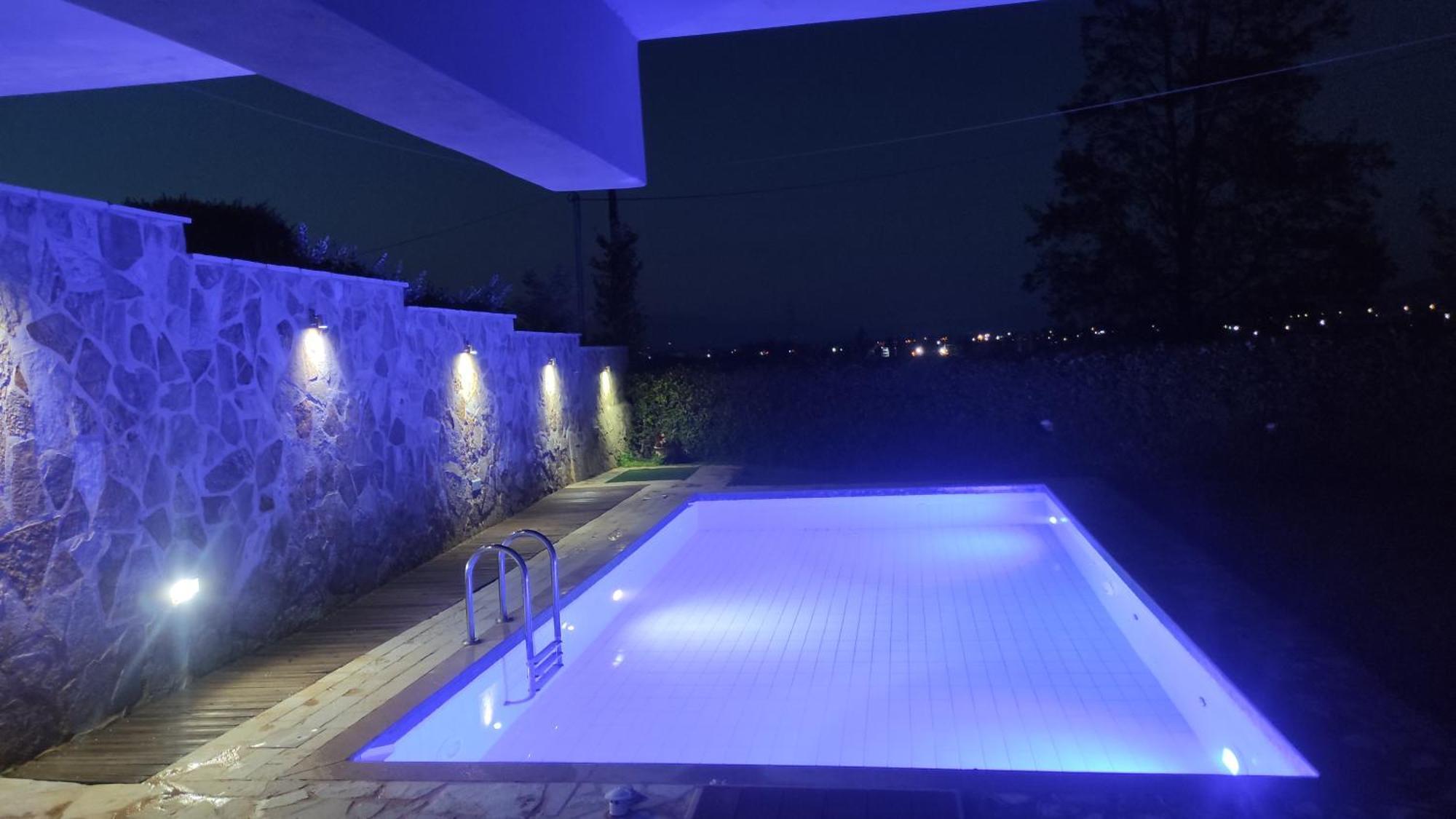 Apartment With Private Pool Kiáton Eksteriør bilde